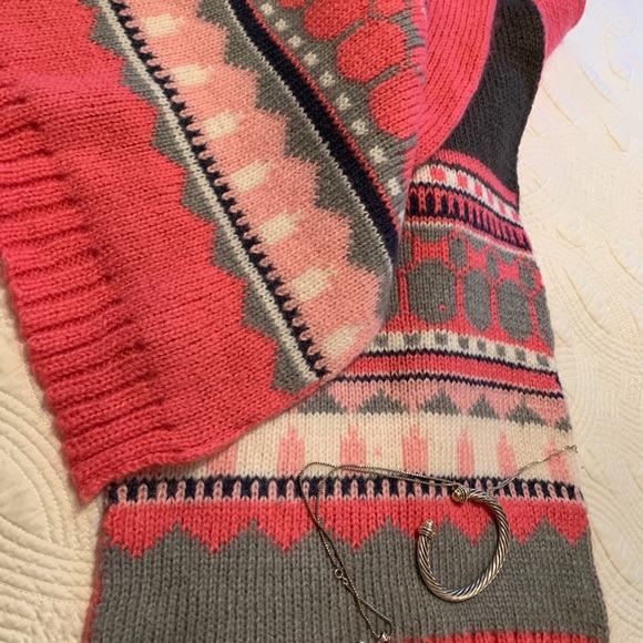 Bright pink/gray scarf,The Gap!! Like new - Picture 2 of 8